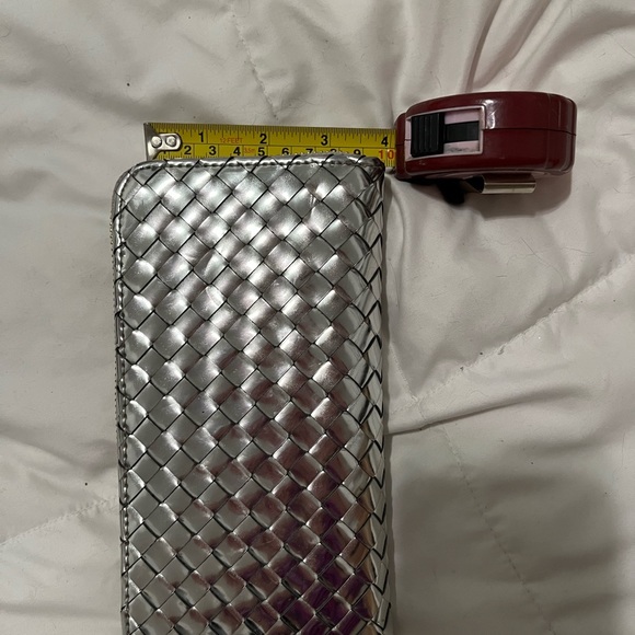 Women’s woven  wallet/clutch. Chrome. Excellent condition - Picture 2 of 4